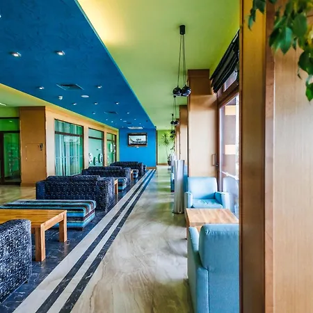Hotel Mirage