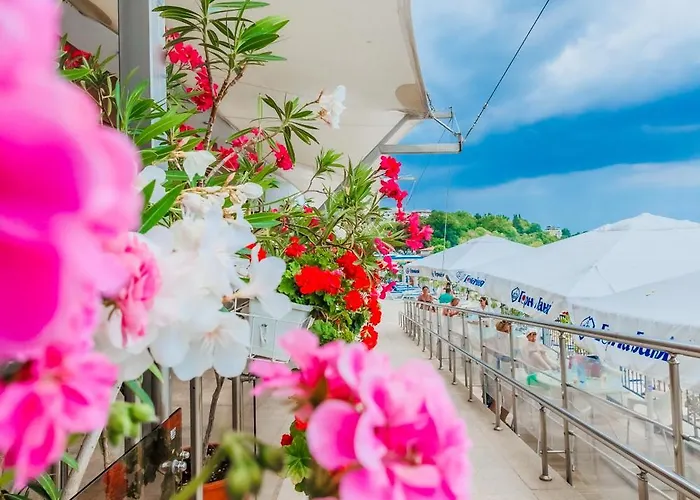 Mirage Отель 3*