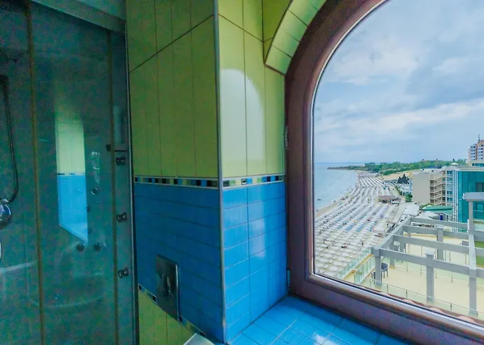 Mirage Отель 3*