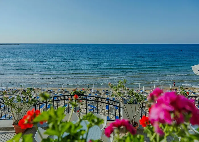 Mirage Отель 3*