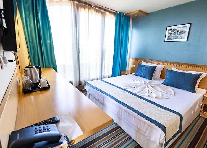 Mirage Отель 3*